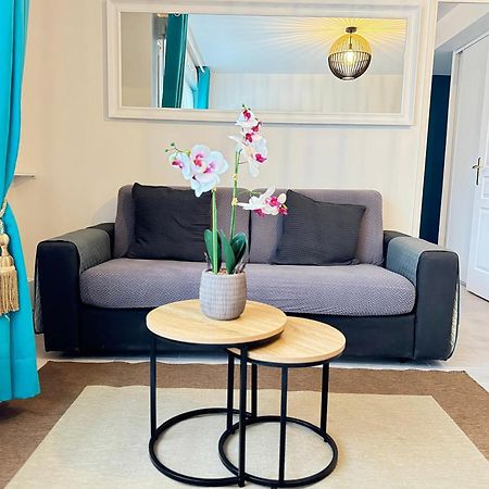 Appartement Magnolia 40M2, Parking Et Wifi Gratuit Montévrain Exterior foto